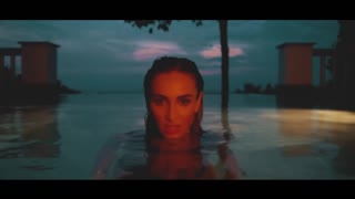 Ольга Бузова -  “В огне“ (Премьера видео, 2020)
