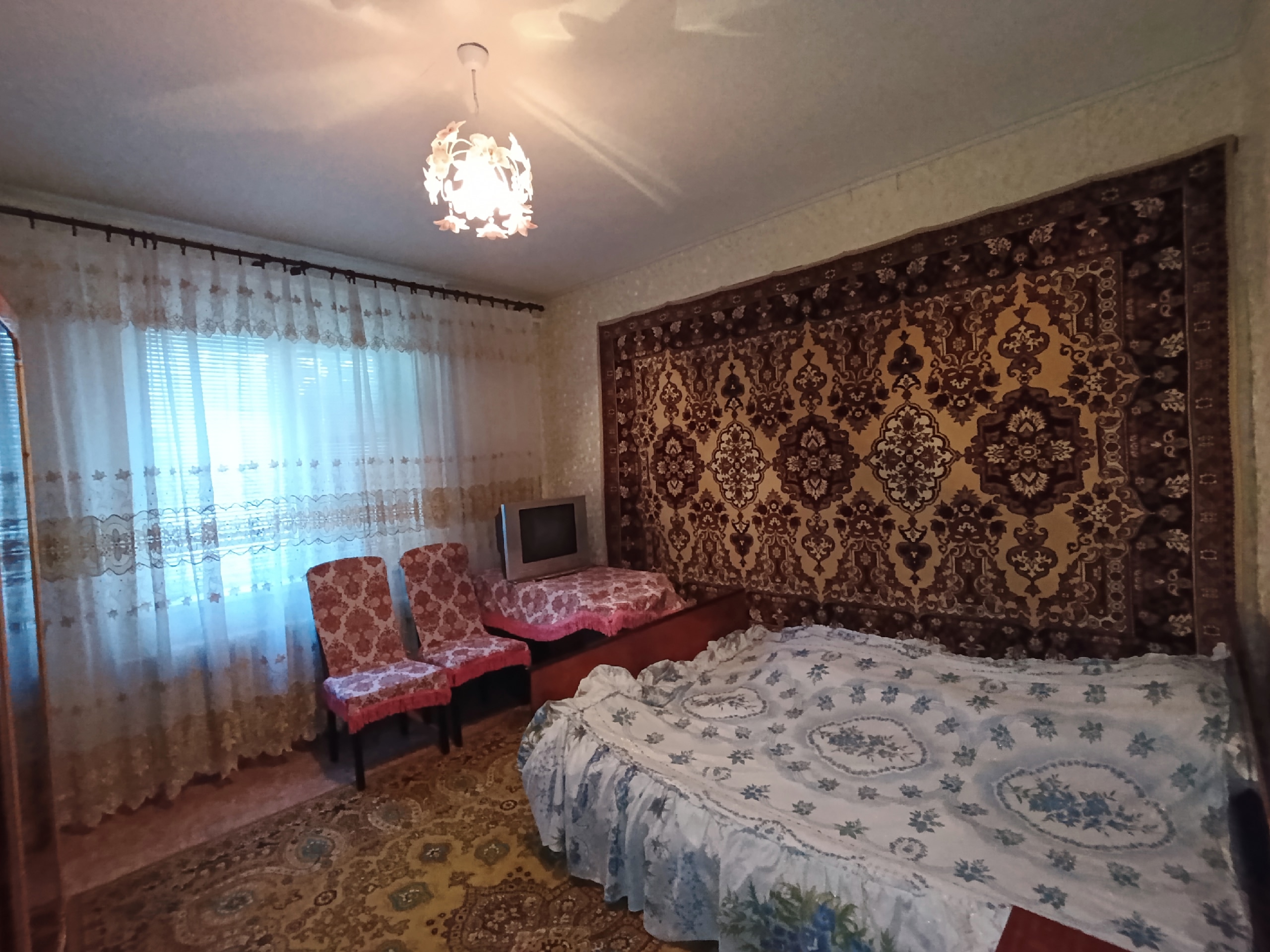 🏡 Продается 3-к квартира на ул. Суходольская 📍 Этаж: 8/9 🏠 Кооперативный дом, квартира не угловая 📐 Общая площадь: 73 м² ✨ Изолированные комнаты 🌅 Квартира на две стороны дома, прекрасный вид из окна 🌡 Очень тёплая (отопление сверху) 🪟 Окна металлопластиковые 🔧 Заменены трубы отопления и сантехника 🛋 Жилое с...